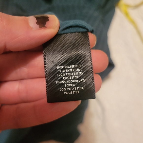 Ann Taylor Green Top Cold Shoulders. EUC Whimsical Fairy Girly - Picture 10 of 10